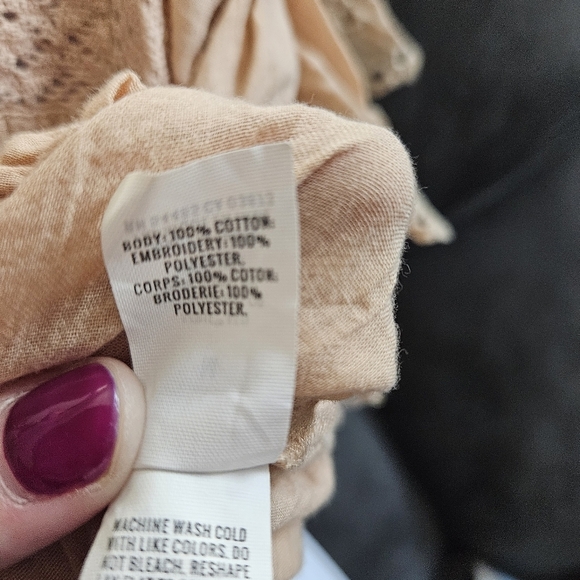 Aerie Women's Medium Beige Short Sleeve Blouse Eyelet Boho Top Keyhole Bow Girly - Picture 7 of 7